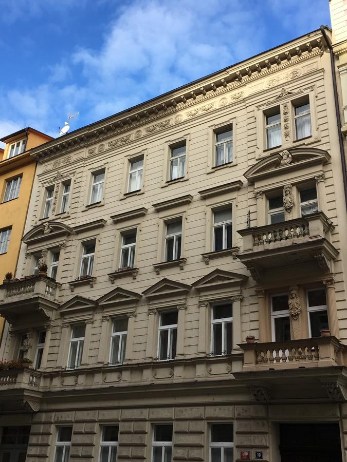 Amazing Angie's Apartment Praag Buitenkant foto
