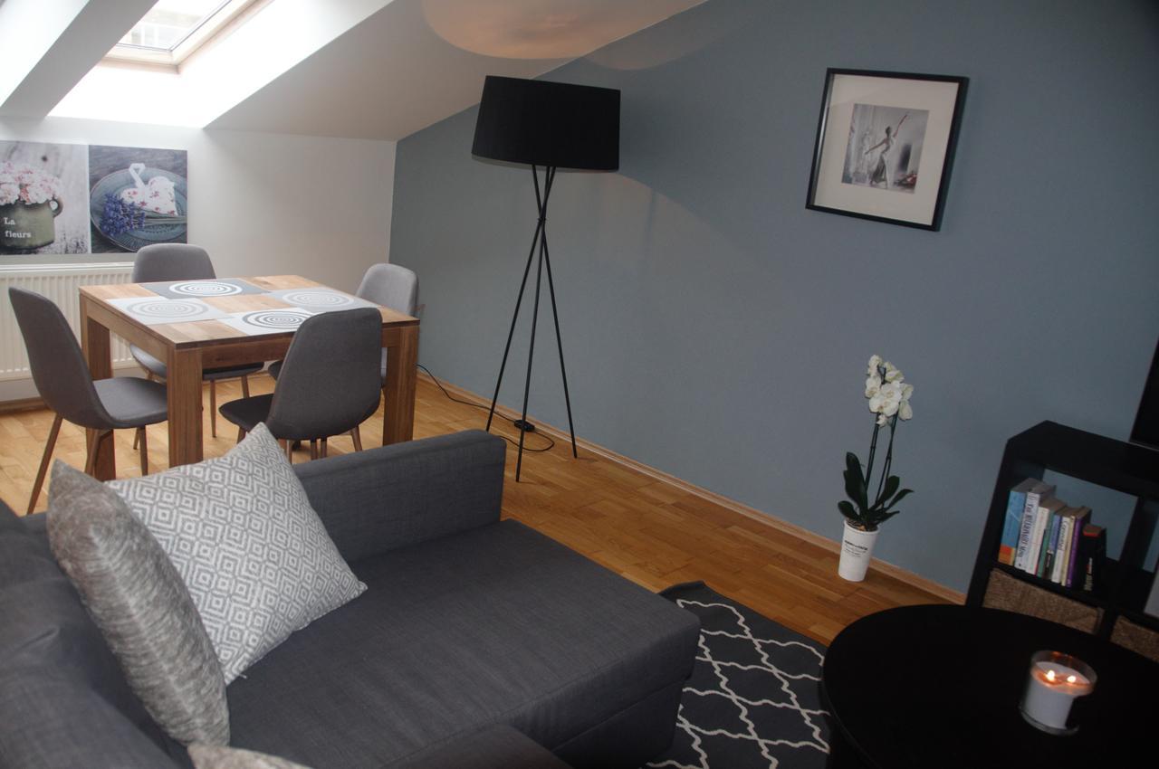 Amazing Angie's Apartment Praag Buitenkant foto