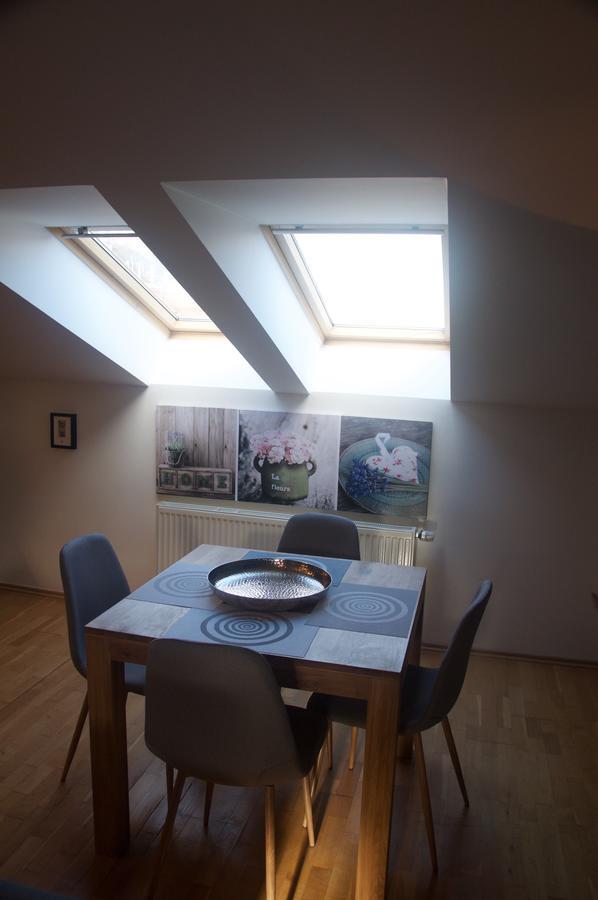 Amazing Angie's Apartment Praag Buitenkant foto